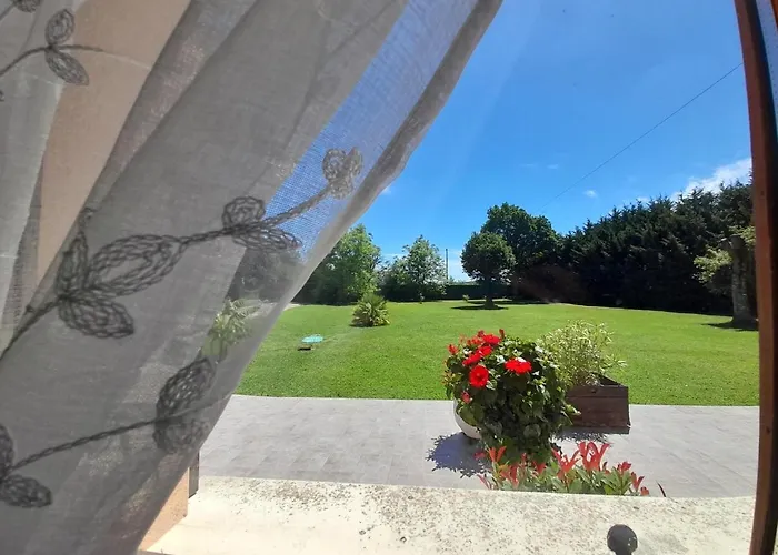 Longere Restauree Avec Piscine Chauffee, Terrasse Et Barbecue A - Fr-1-541-89 Archigny